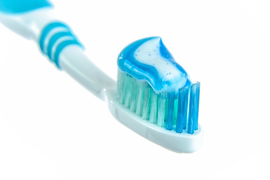 Toothpaste codes, Choosing toothpaste, The Journal of Periodontology, Halitosis, gingivitis, periodontal disease or inflammation of the gum, dental caries , toothpaste , tooth brush, oral 