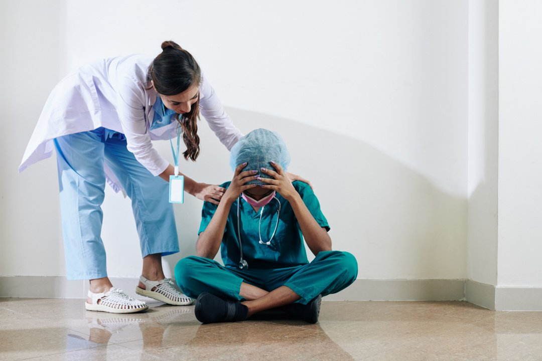 Nurses, Health Care Staff Face Higher Suicide Risks